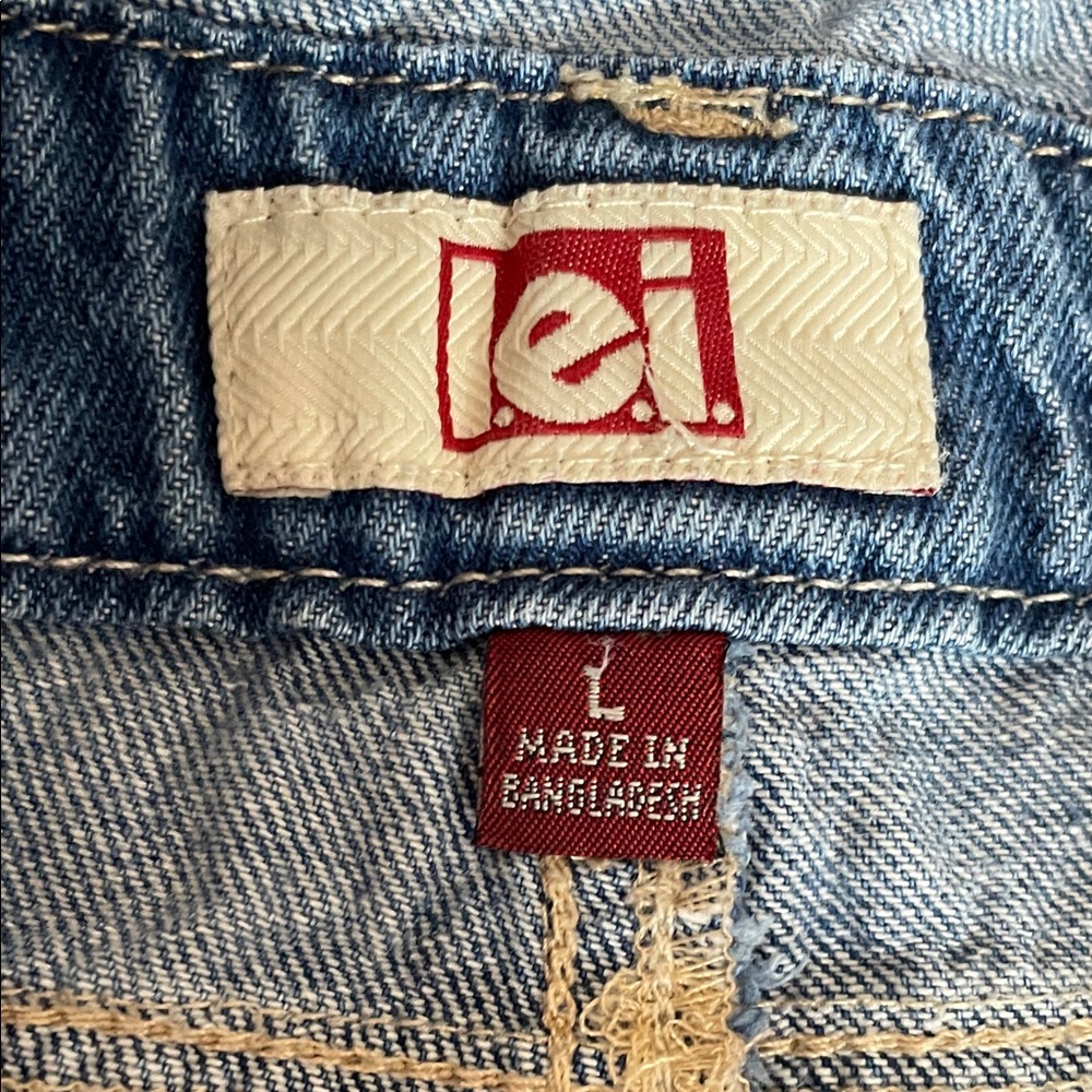 Denim Patchwork Overalls - Picture 3 of 4